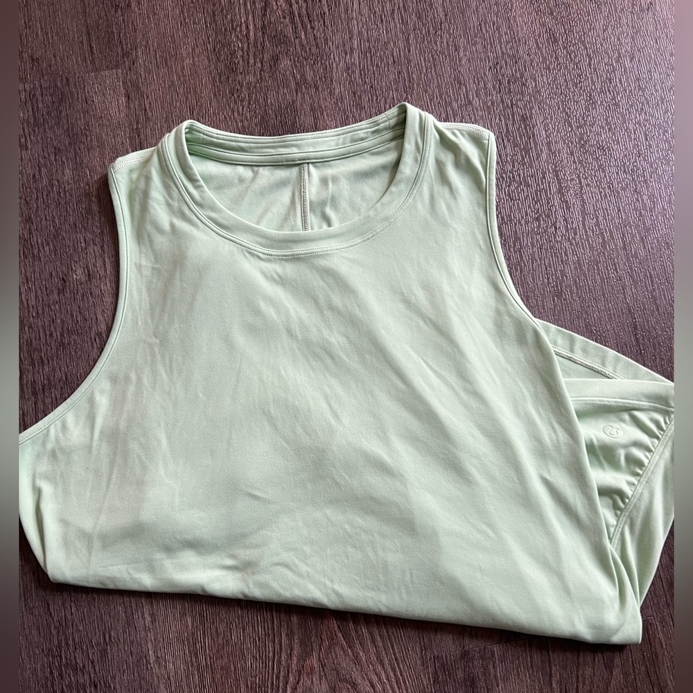 Lululemon Nulu wrap back tank